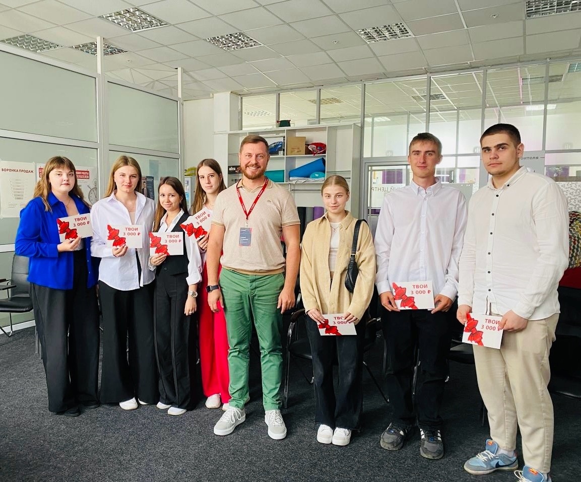 Еще одно профориентационное занятие с посещением рабочих мест и учебного центра провели для студентов выпускных групп